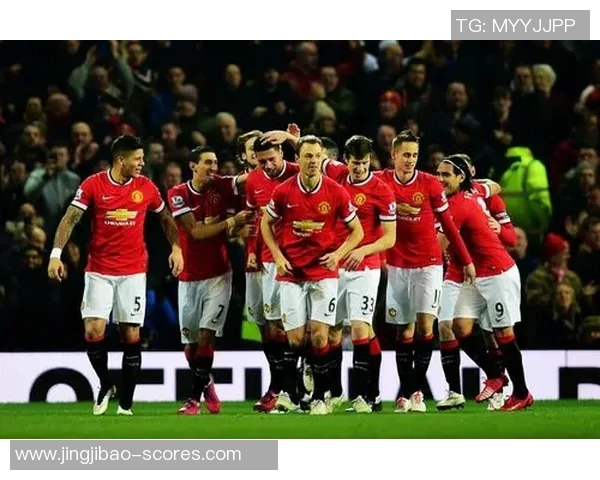 西甲激战曼联与多特蒙德平局红牌事件引发全场热议与争议